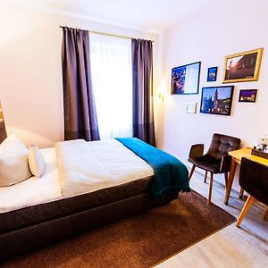 Classic Single Room